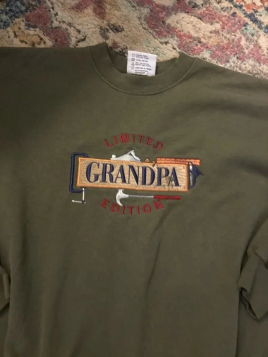 Vintage 90s Limited Edition Grandpa Olive Green Crewneck Sweatshirt - Picture 2 of 3